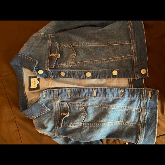 Jean jacket - Picture 1 of 2